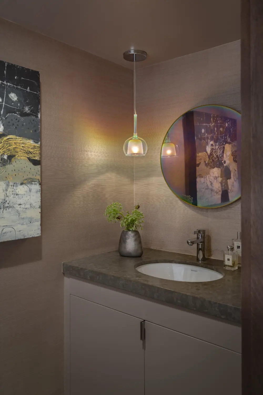 image of butler-armsden-nob-hill-apartment-powder-room.jpg