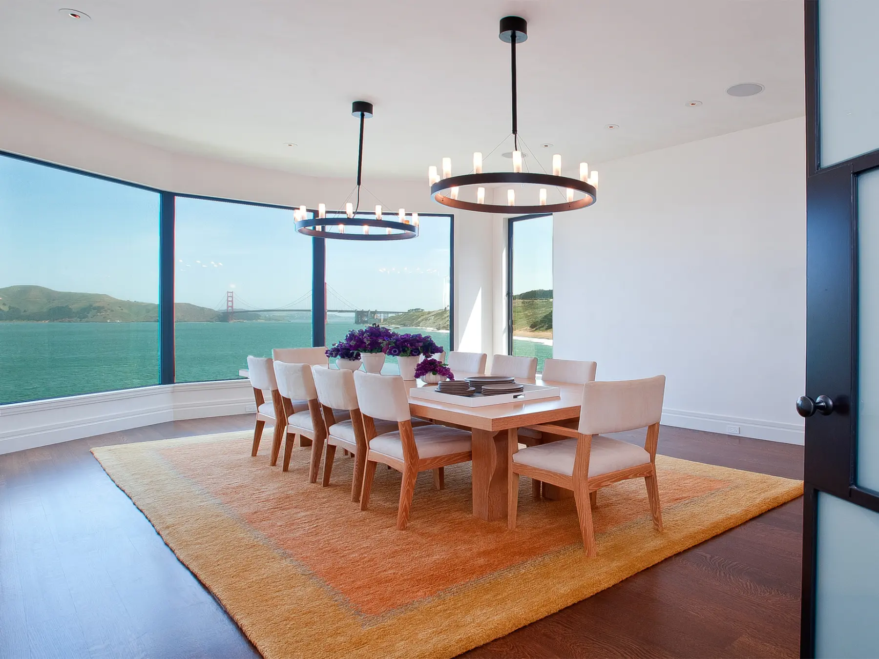 image of butler-armsden-family-home-in-sea-cliff-dining-room-bay-view.jpg
