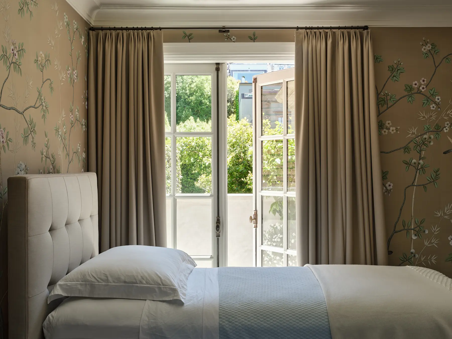 image of butler-armsden-green-street-residence-master-bed-garden-doors.jpg