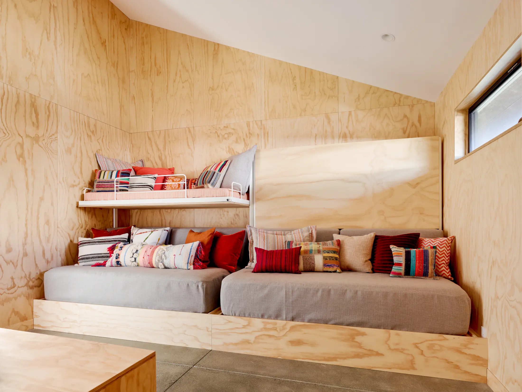 image of butler-armsden-inlet-house-kids-room-daybeds.jpg
