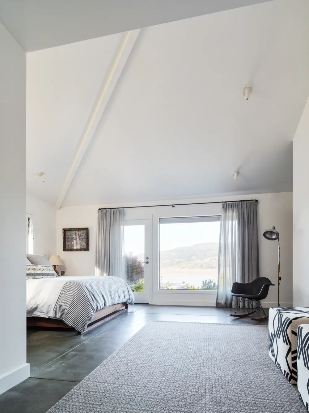 image of butler-armsden-inlet-house-master-bedroom.jpg