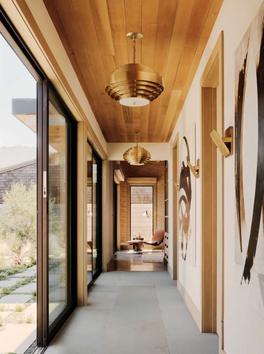 image of butler-armsden-lagoon-house-hallway.jpg