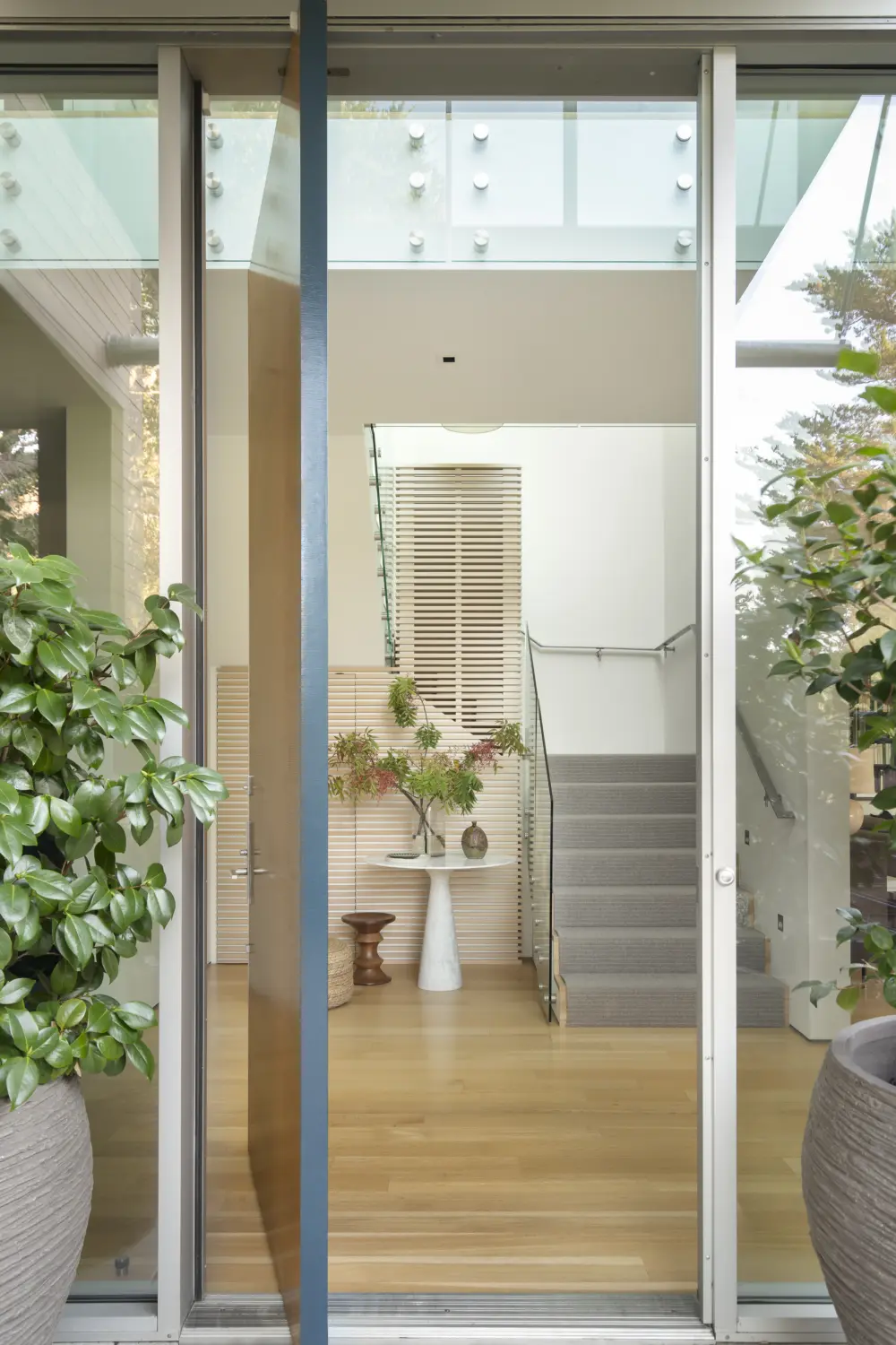 image of butler-armsden-mill-valley-residence-front-entry.jpg