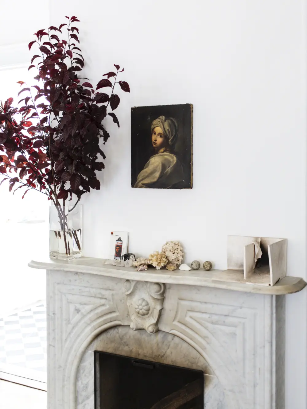 image of butler-armsden-modern-victorian-townhouse-fireplace-decor.jpg