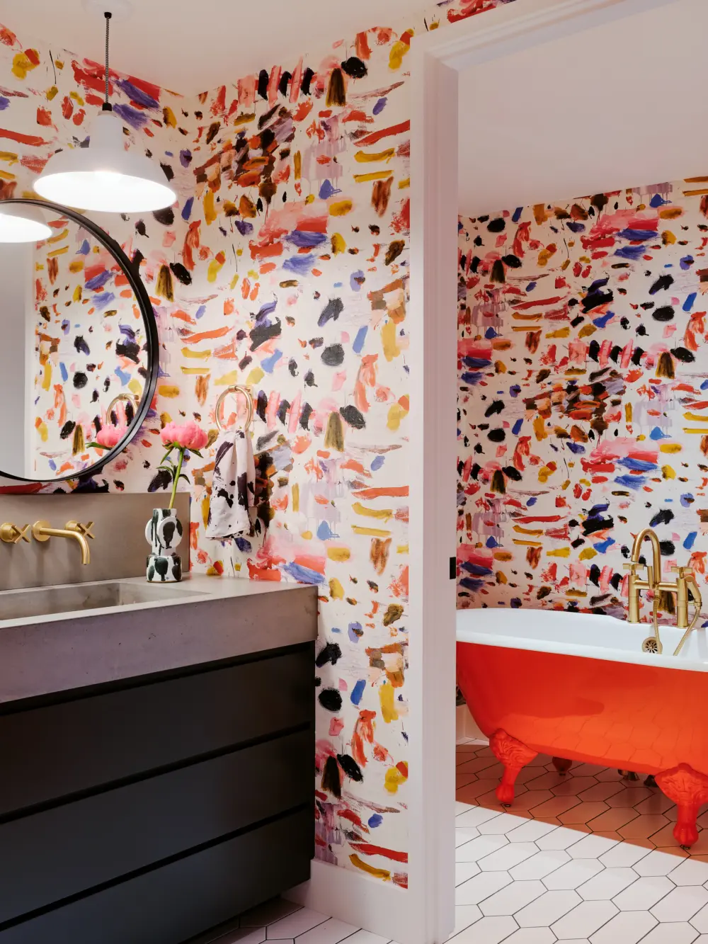 image of butler-armsden-orinda-residence-colorful-bathroom.jpg