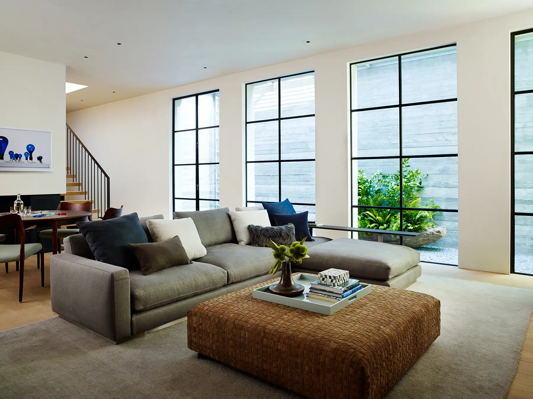 image of butler-armsden-portola-valley-courtyard-house-living-and-dining-room.jpg