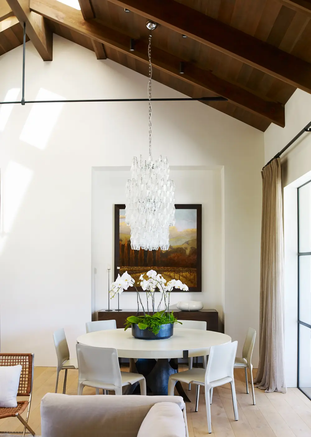 image of butler-armsden-portola-valley-courtyard-house-dining-table.jpg