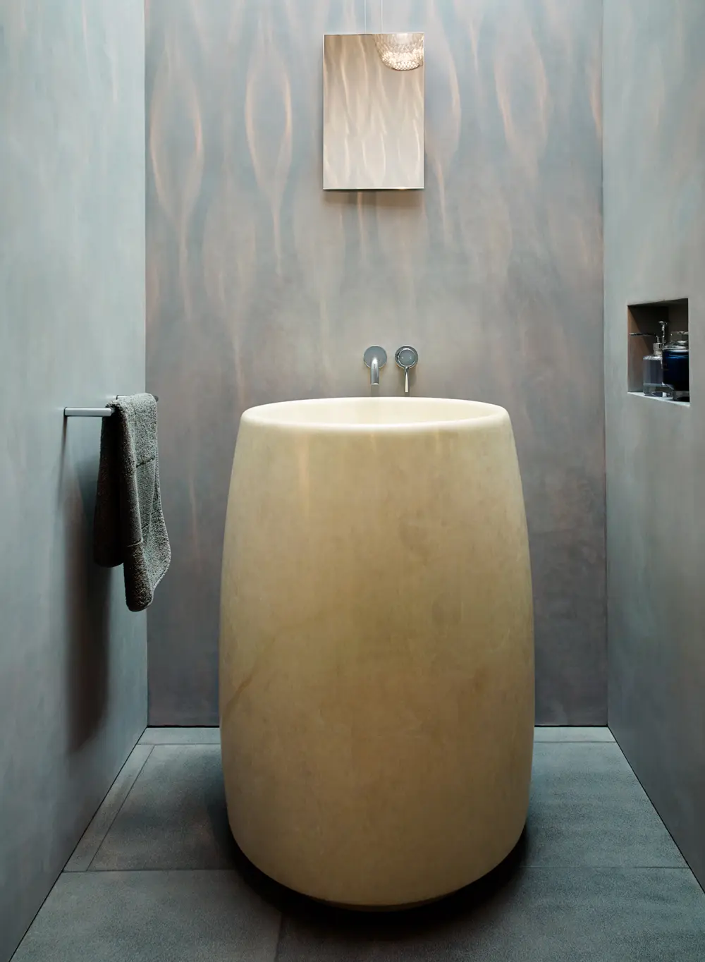 image of butler-armsden-portola-valley-courtyard-house-powder-room.jpg