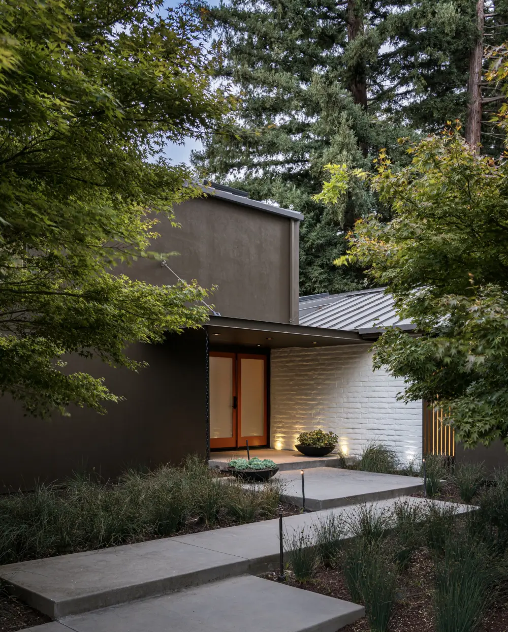 image of butler-armsden-portola-valley-front-exterior.jpg