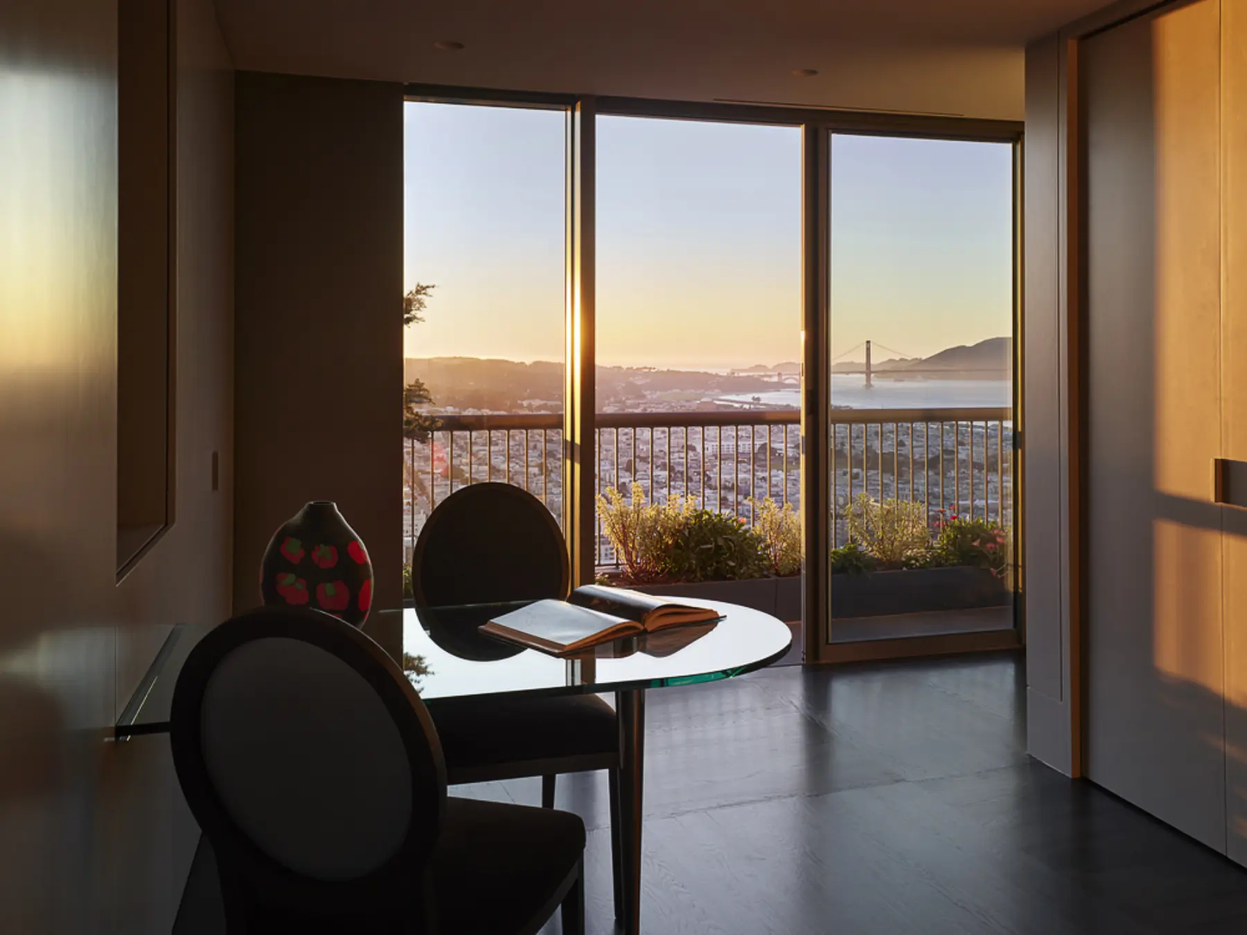 image of butler-armsden-sf-penthouse-seating-area-sunset-view.jpg