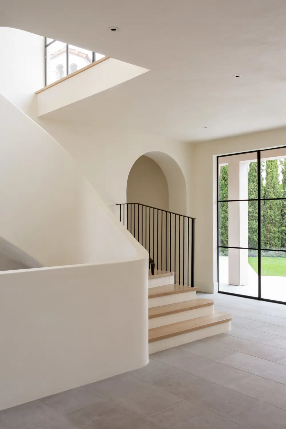 image of butler-armsden-seacliff-sculptural-staircase-4.jpg