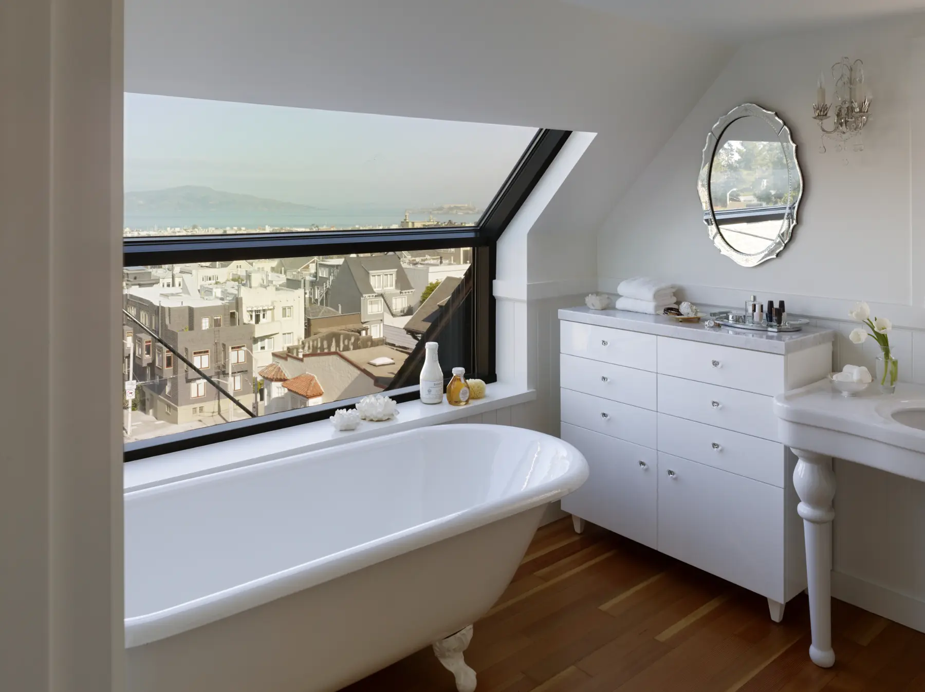 image of butler-armsden-seidenberg-master-bath.jpg