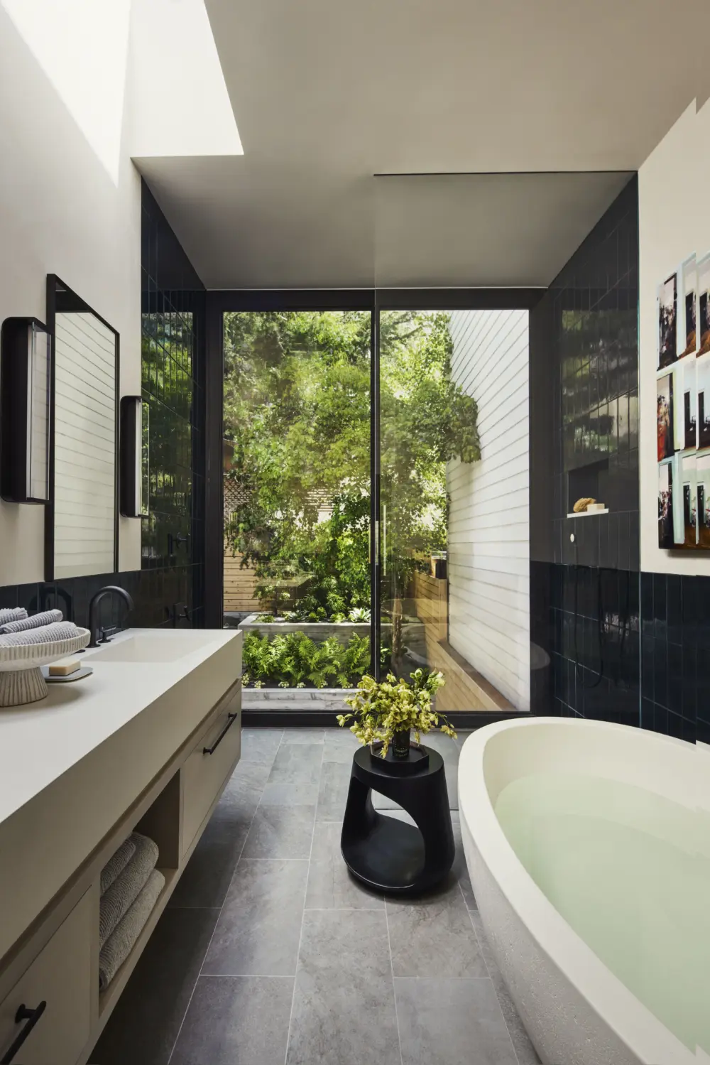 image of butler-armsden-sibling-reverie-master-bathroom.jpg