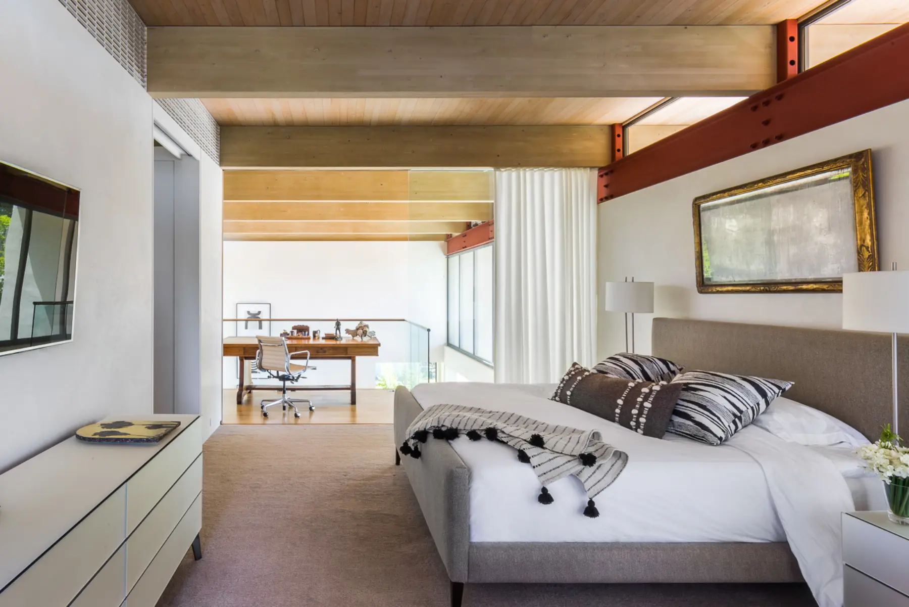 image of butler-armsden-st-helena-retreat-loft-bedroom.jpg