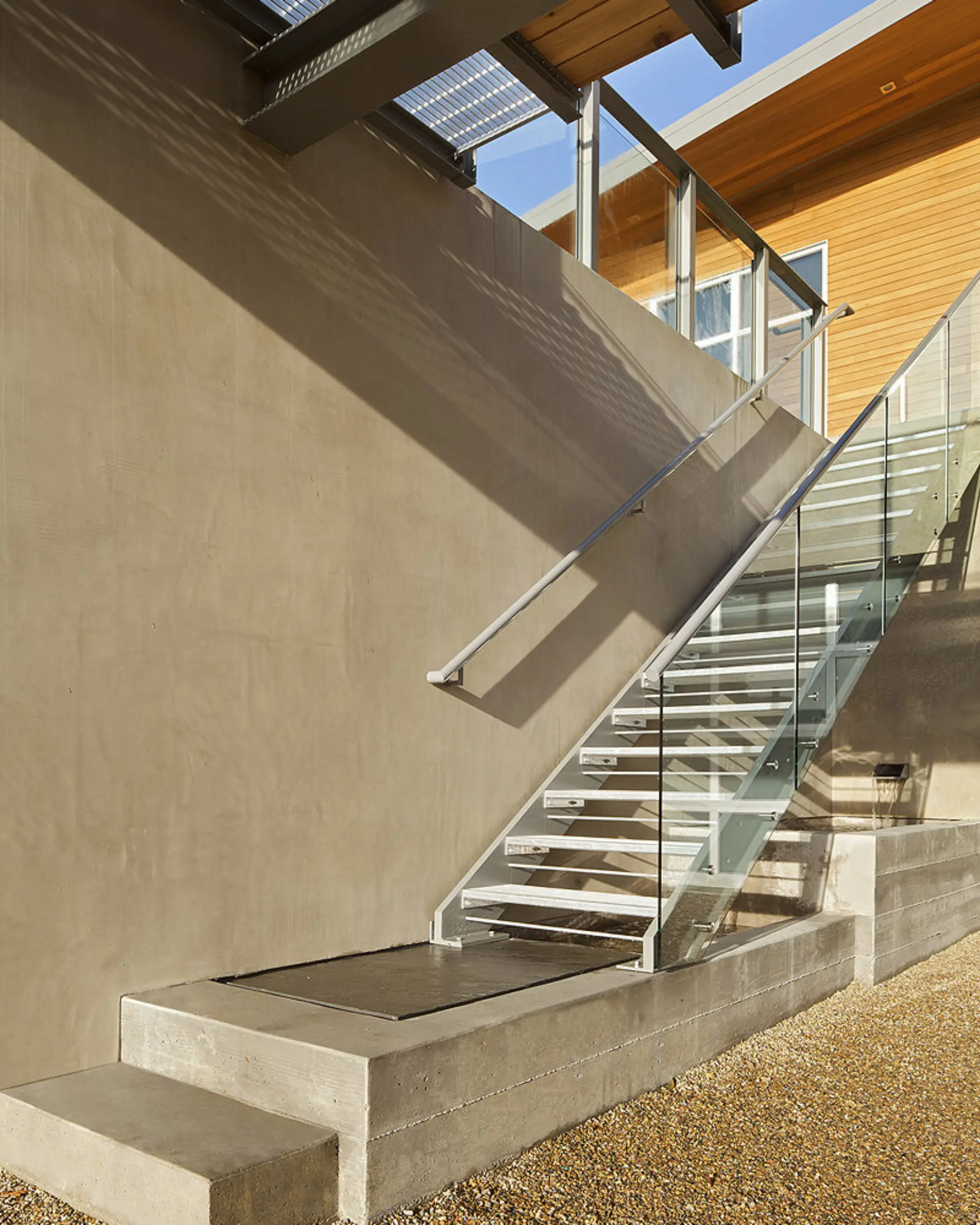 image of butler-armsden-tiburon-bay-house-outdoor-staircase.jpg