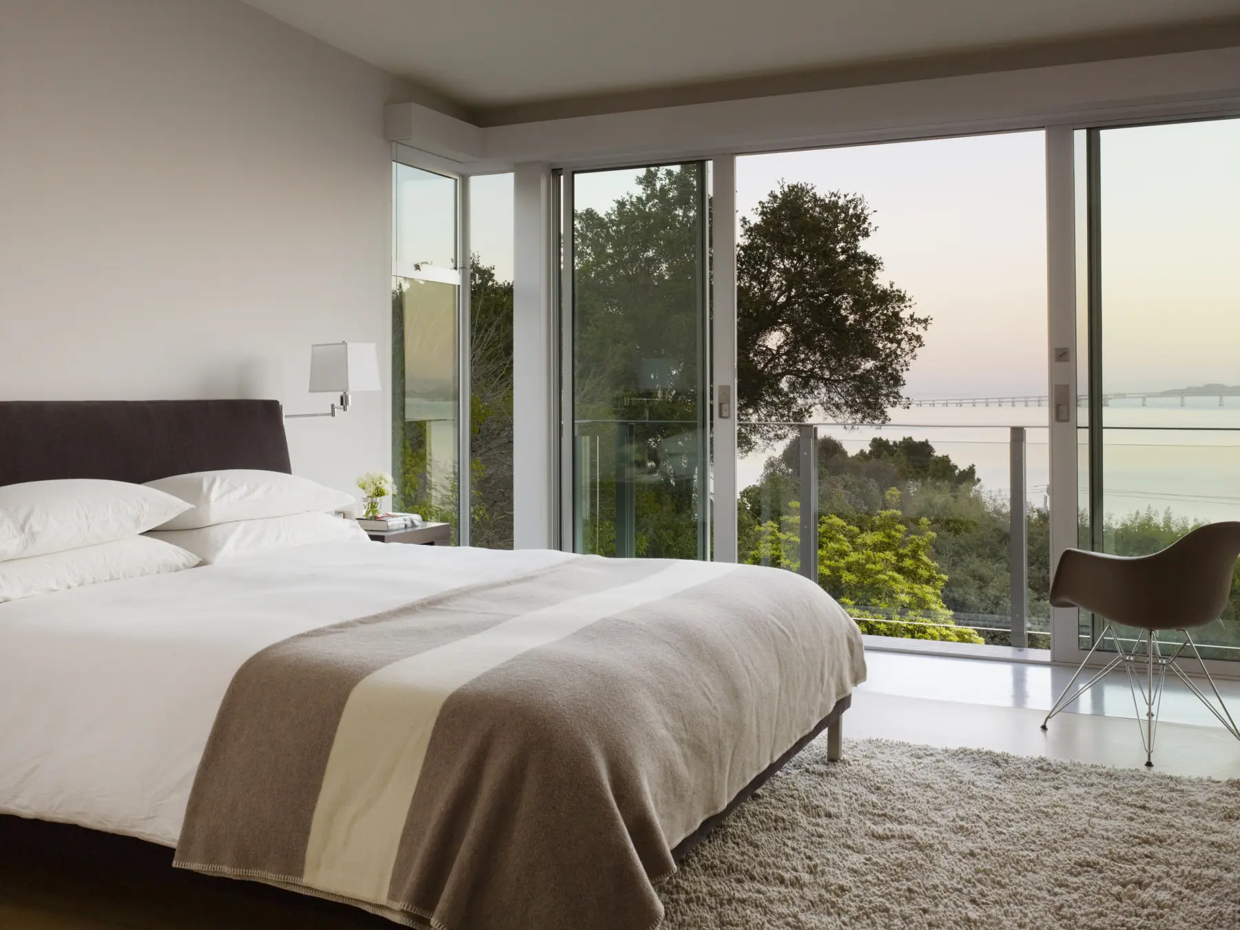 image of butler-armsden-tiburon-bay-house-bedroom-bay-view.jpg