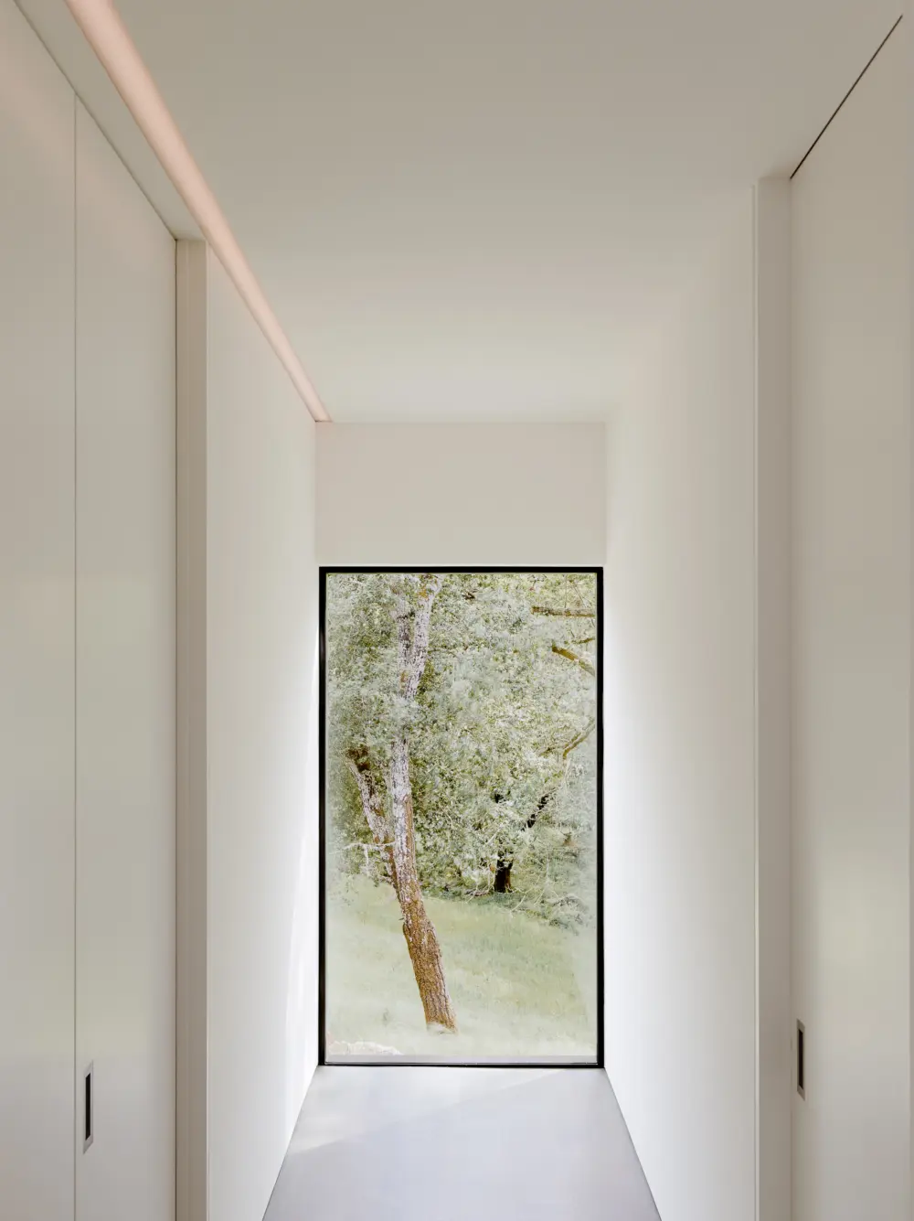 image of butler-armsden-valley-of-the-moon-retreat-hallway-2.jpg