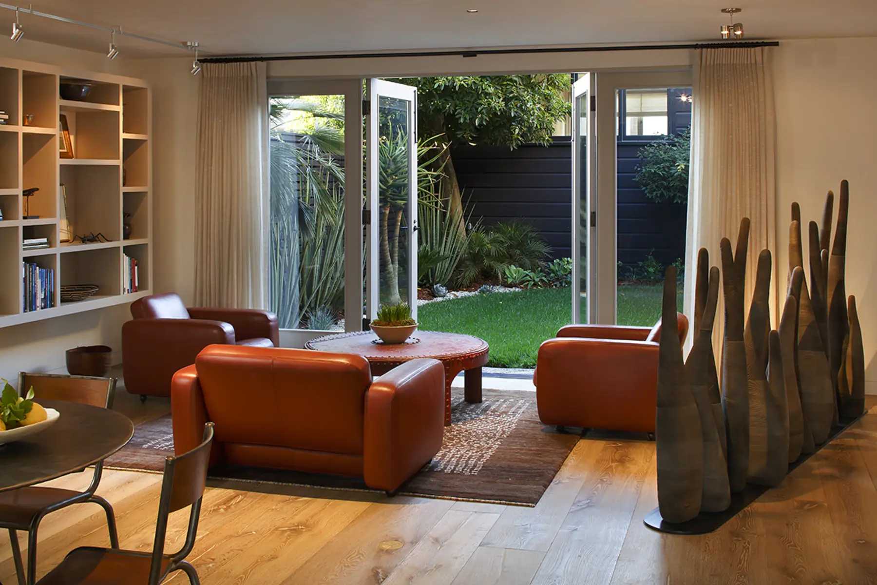 image of butler-armsden-wurster-revival-family-room-garden-view.jpg