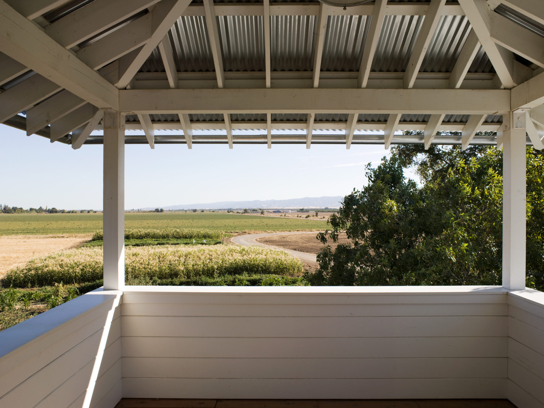 image of Yolo_Country_Cabin_09.jpg