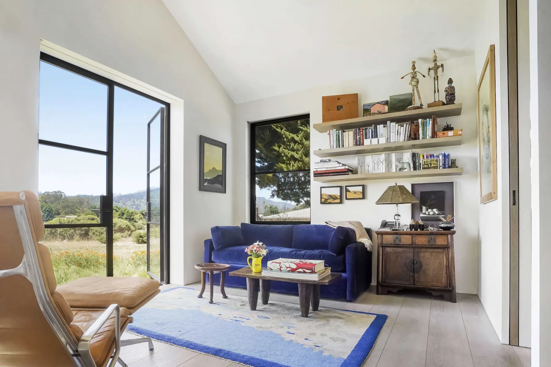 image of butler-armsden-point-reyes-residence-sitting-room.jpg