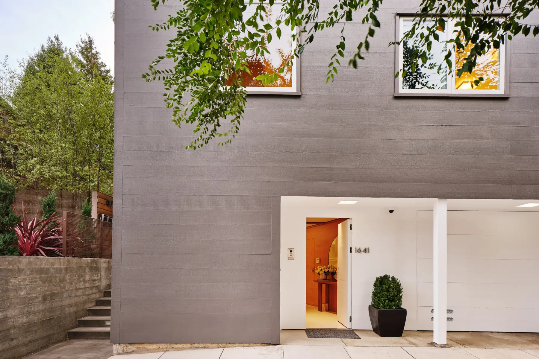 image of butler-armsden-cow-hollow-wurster-renovation-front-entry.jpg