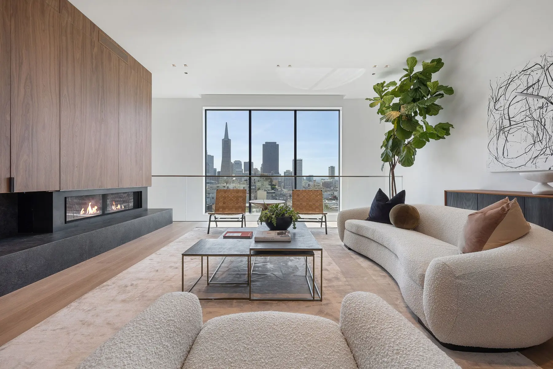 image of butler-armsden-telegraph-hill-townhouse-sitting-room-and-fireplace.jpg