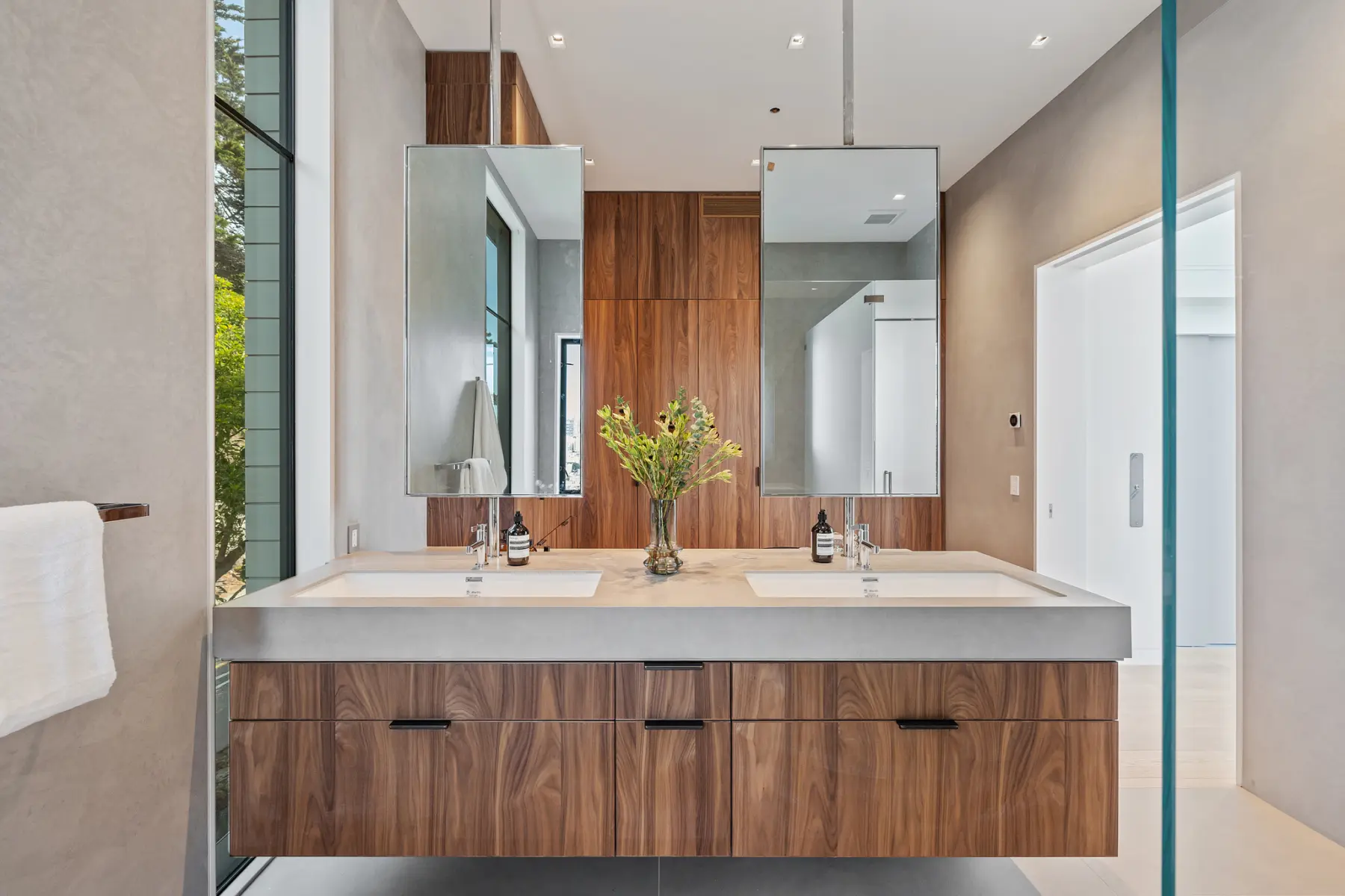 image of butler-armsden-telegraph-hill-townhouse-master-bathroom-vanity.jpg