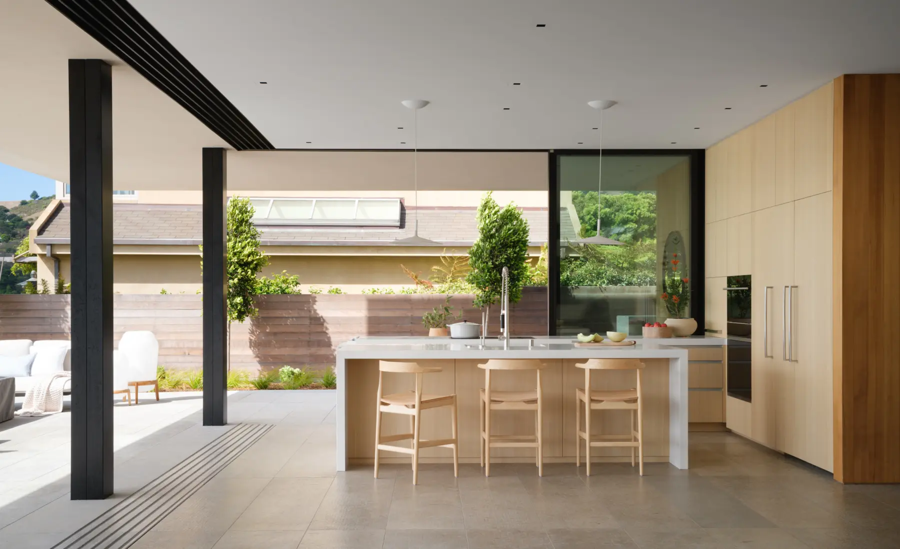 image of butler-armsden-modern-on-the-waterfront-kitchen.jpg