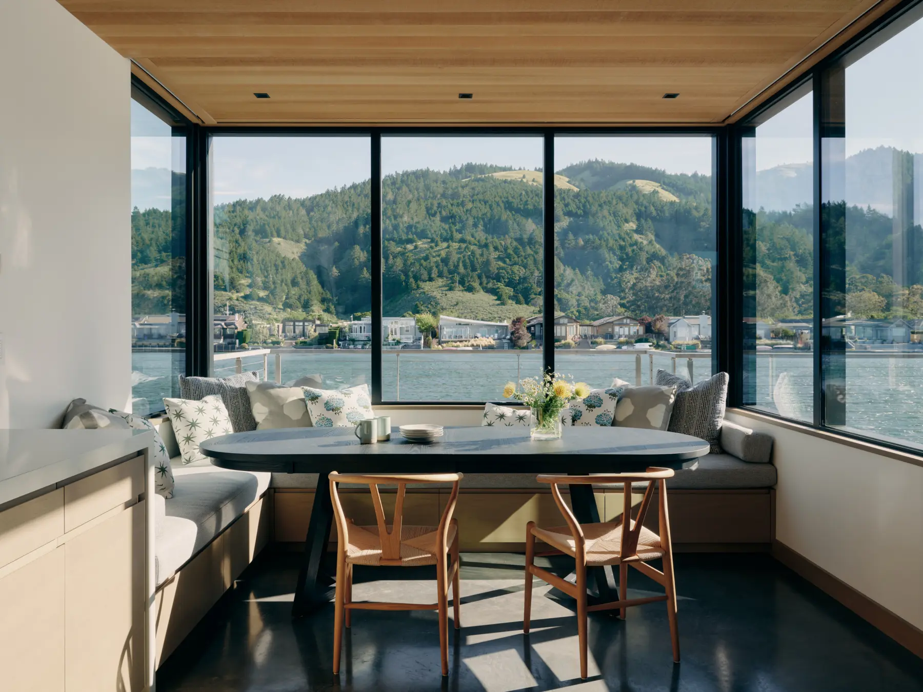 image of butler-armsden-stinson-beach-family-retreat-breakfast-nook.jpg