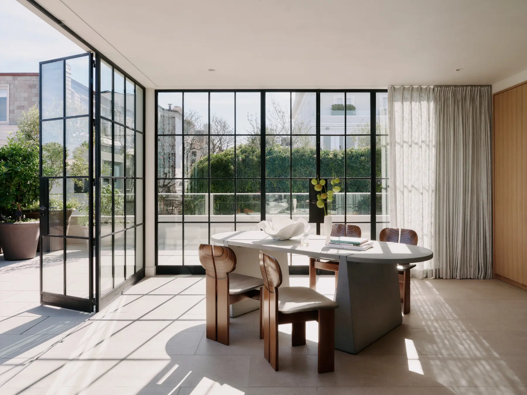 image of butler-armsden-presidio-heights-residence-dining-room-garden-terrace.jpg