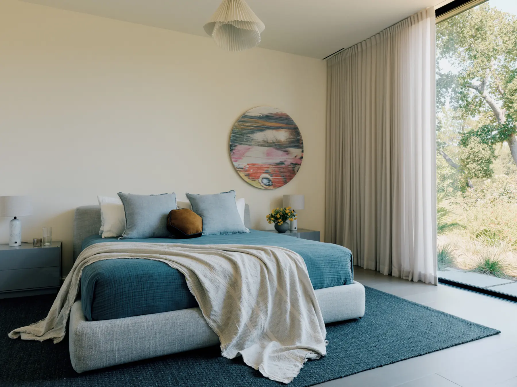 image of butler-armsden-windy-hill-lookout-bedroom.jpg