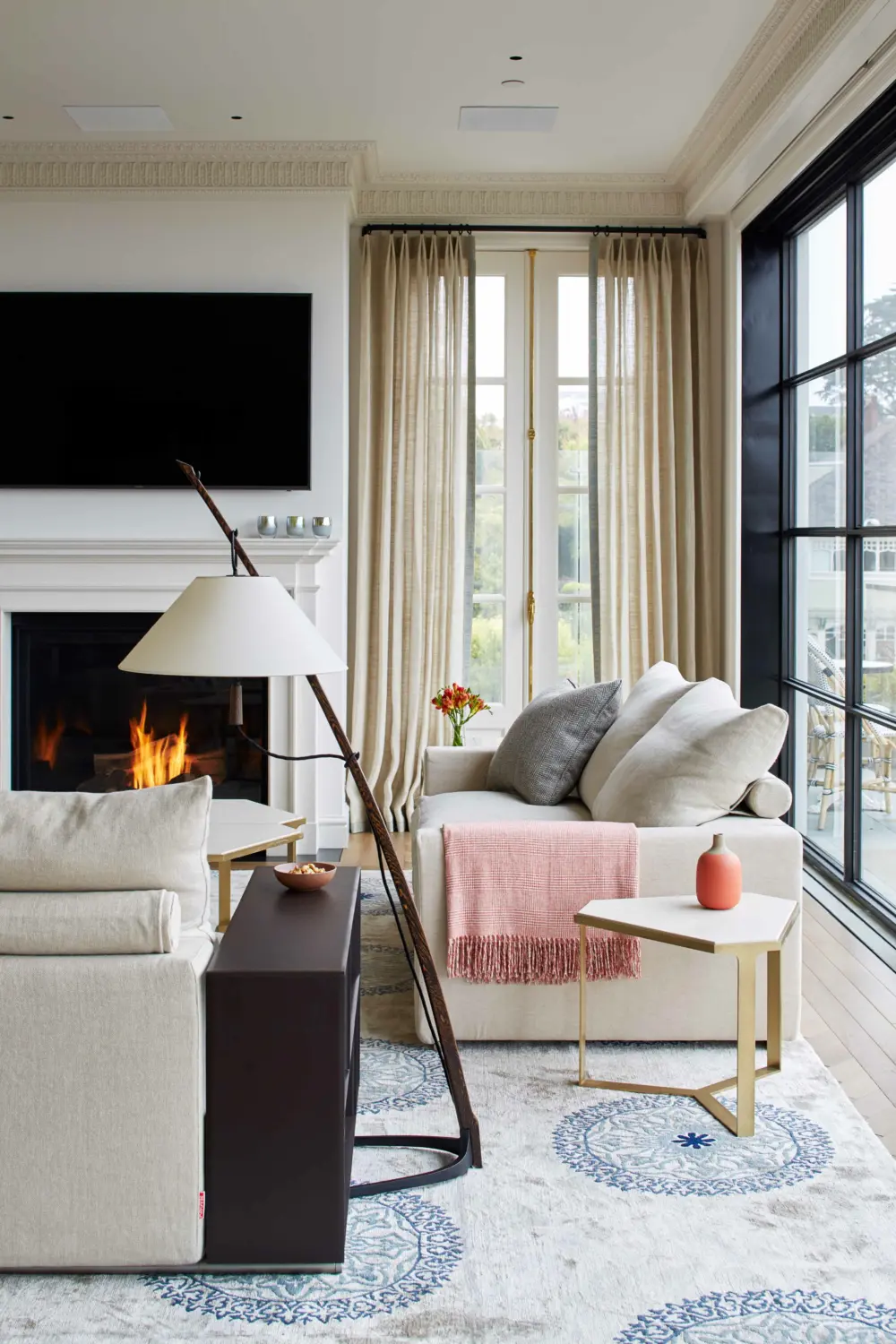 image of butler-armsden-alta-plaza-residence-living-room-fireplace.jpg