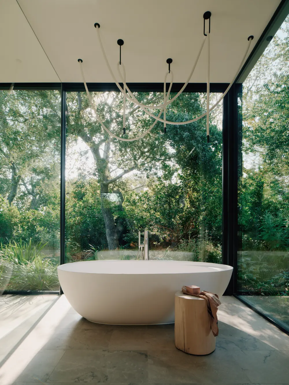 image of butler-armsden-windy-hill-lookout-master-bath.jpg
