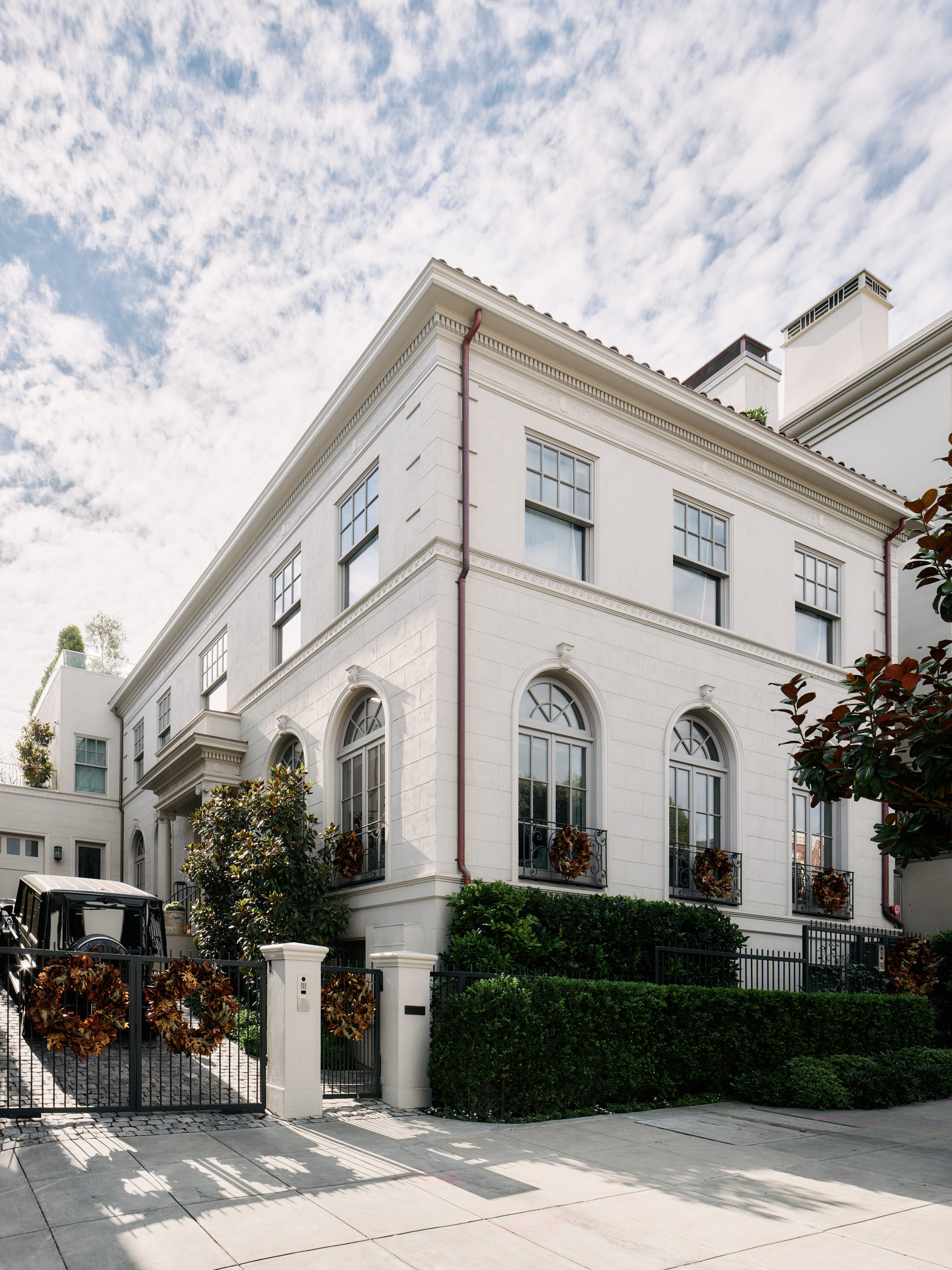 image of butler-armsden-presidio-heights-residence-corner-view.pdf